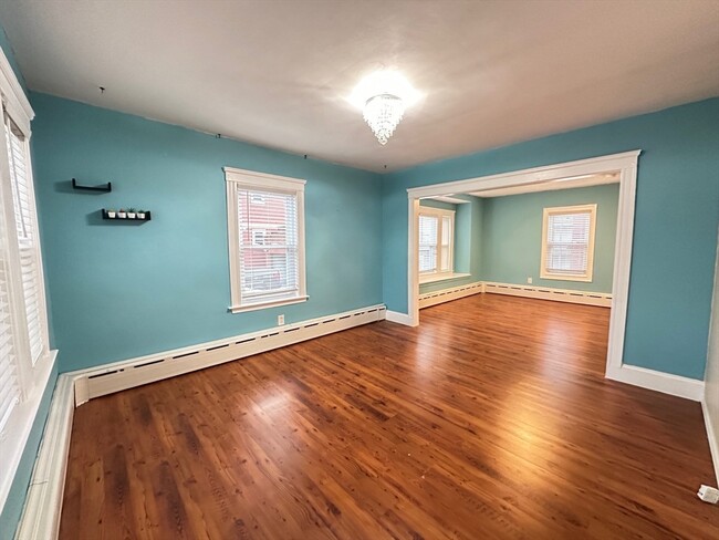 Building Photo - 36 Wolcott St