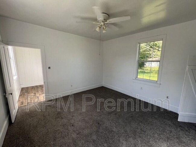 Building Photo - 13323 Sunshine Rd