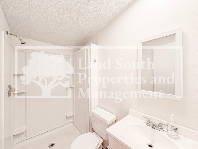 Building Photo - 4325 Upper Meadow Ridge Ave