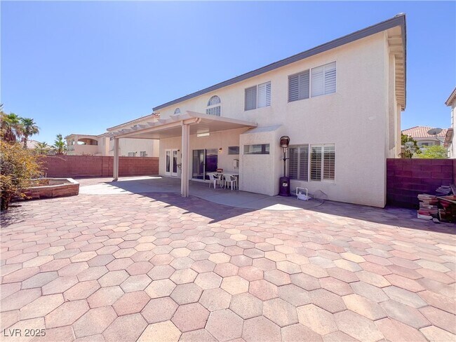 Building Photo - 6586 Shadow Cove Ave