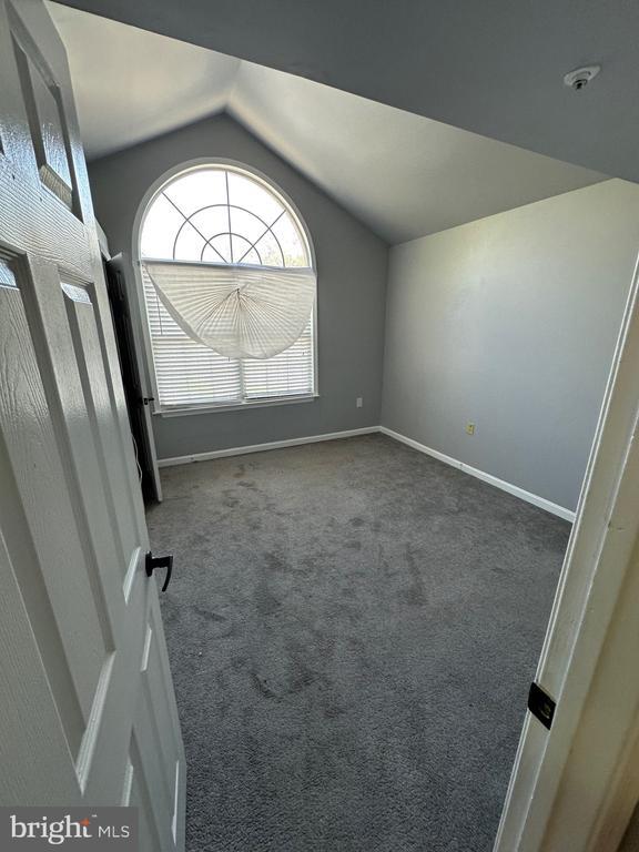 Building Photo - 9708 Lake Point Ct