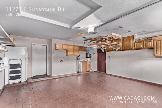 Building Photo - 11273 E Sunnyside Dr