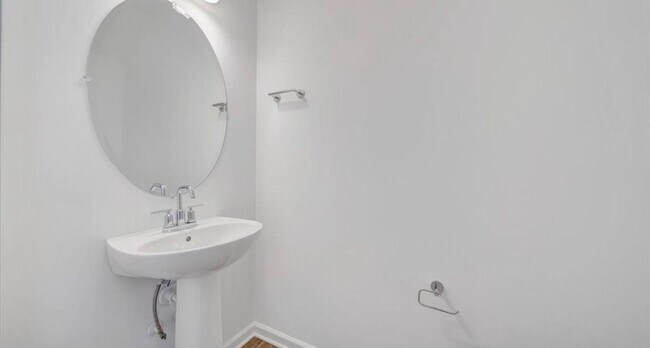 Building Photo - Brand New Townhouse in Blacksburg,VA.