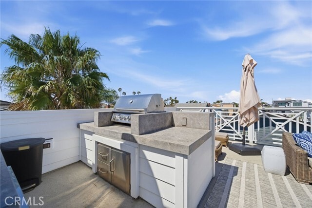 Building Photo - 305 Montero Ave