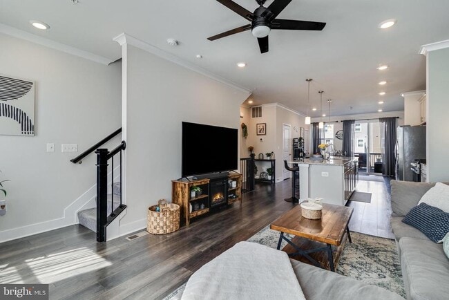 Building Photo - 5921 Kate Chopin Pl