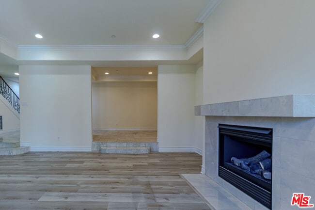 Building Photo - 132 Crescent Dr