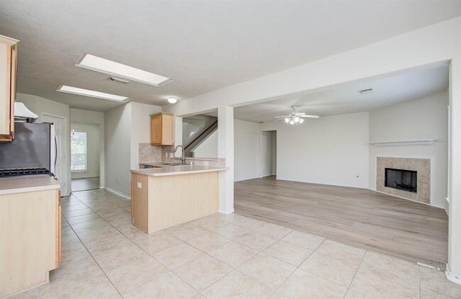 Building Photo - 12026 Parkers Hideaway Dr
