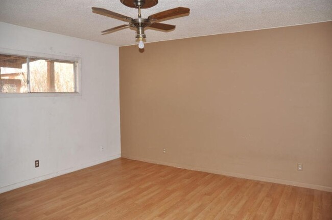 Building Photo - 2117 Eton Ave SE