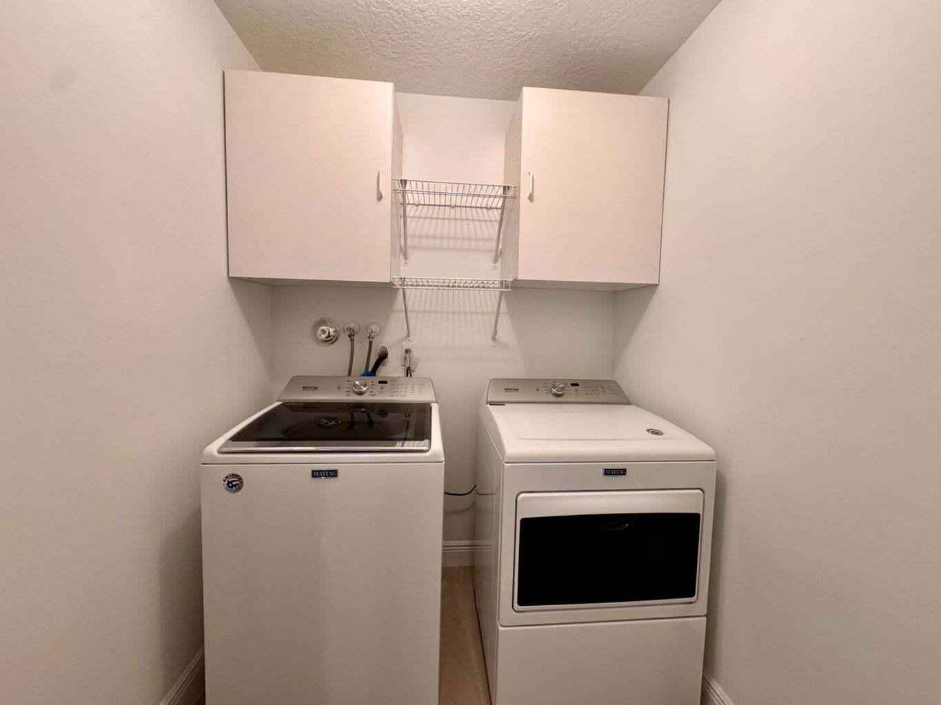 Building Photo - 1132 Hatteras Cir