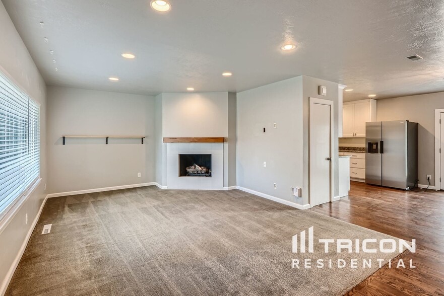 Building Photo - 6111 S 520 E