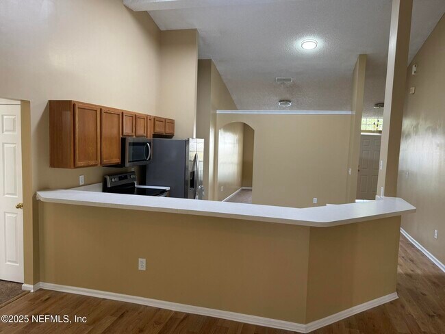 Building Photo - 1318 Yellow Jacket Ct