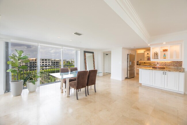 Building Photo - 2780 S Ocean Blvd