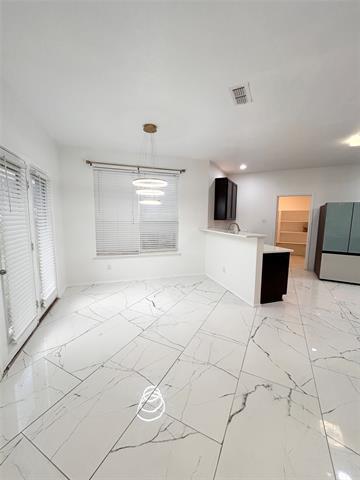 Building Photo - 2221 Juarez Dr