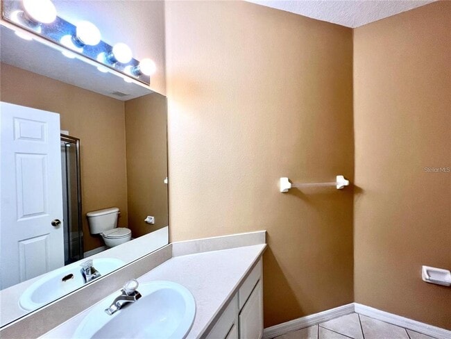 Building Photo - 16708 Glenbrook Blvd