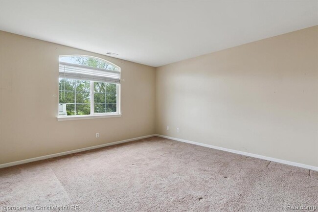Building Photo - 23004 Fairlane Blvd
