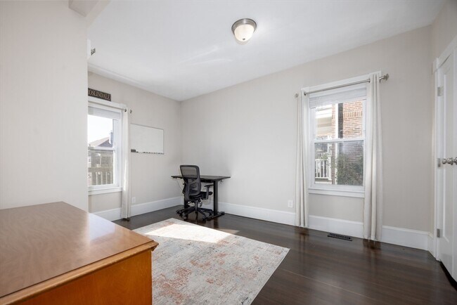 Building Photo - 65 Beaumont St