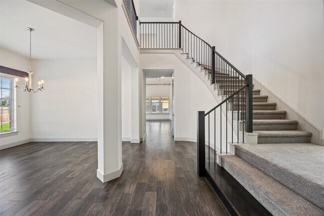 Building Photo - 5208 Watters Branch Dr