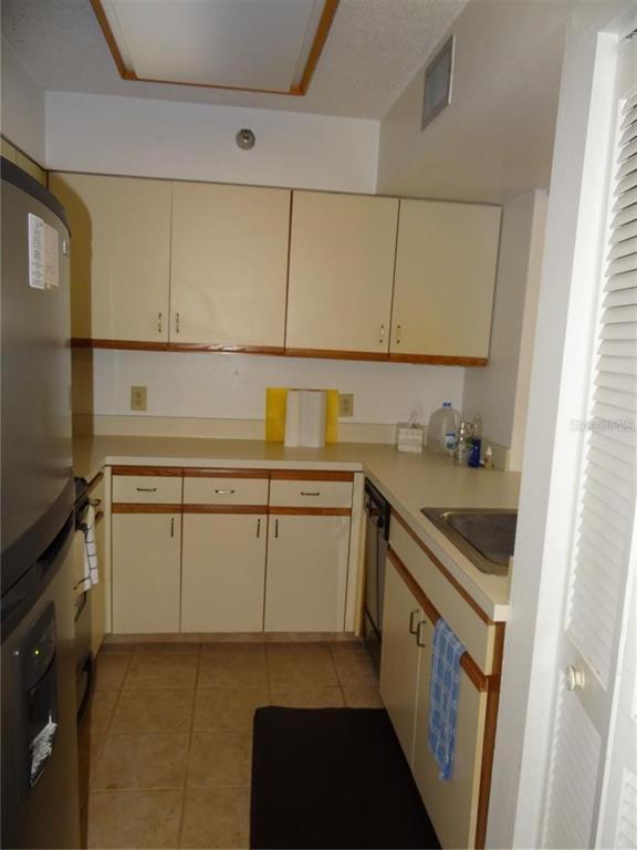 Building Photo - 2333 Feather Sound Dr