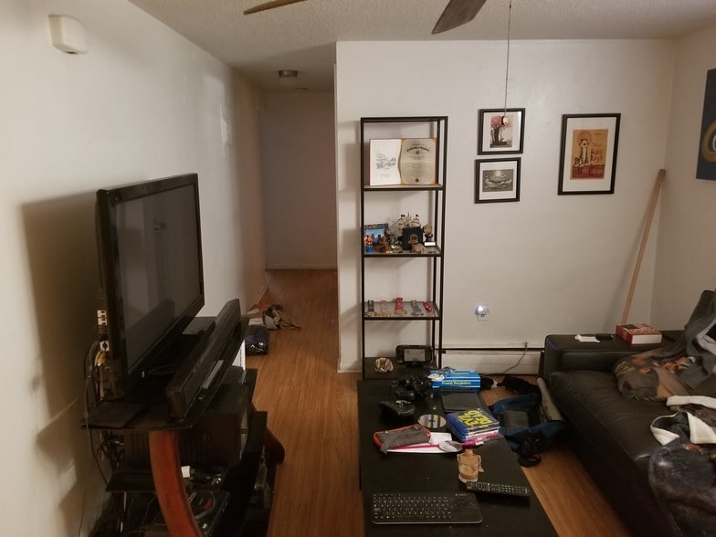 Living Room - 4024 Osage St