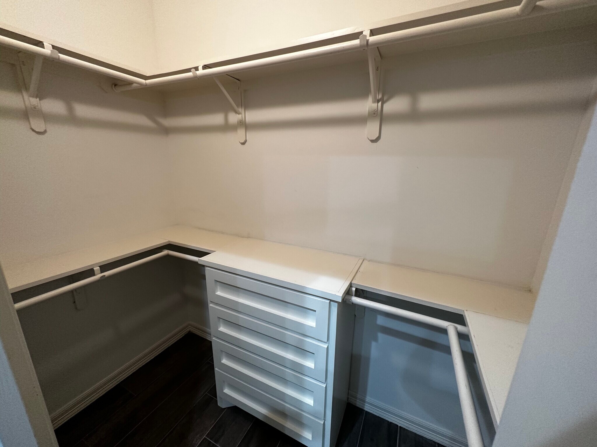 Building Photo - 2005 Harrison St