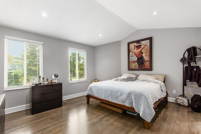 Building Photo - 6930 Avery Rd