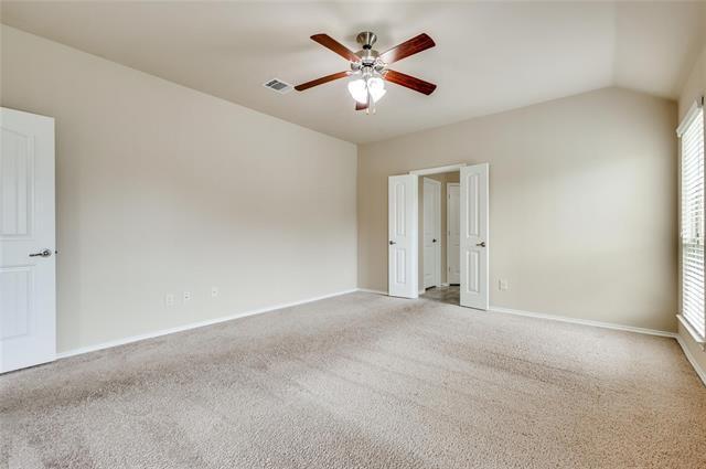 Building Photo - 1028 Lake Woodland Dr