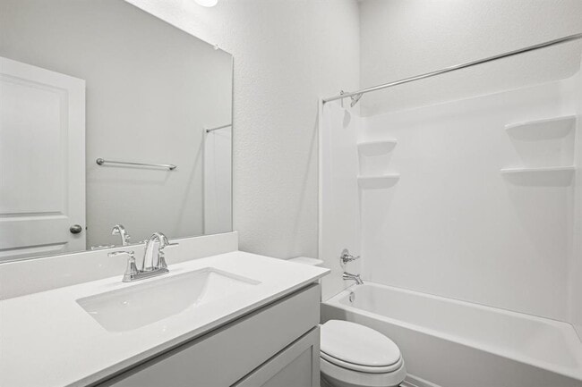 Building Photo - 2304 Delano Dr