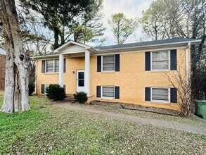 Building Photo - 3912 NW Neptune Dr