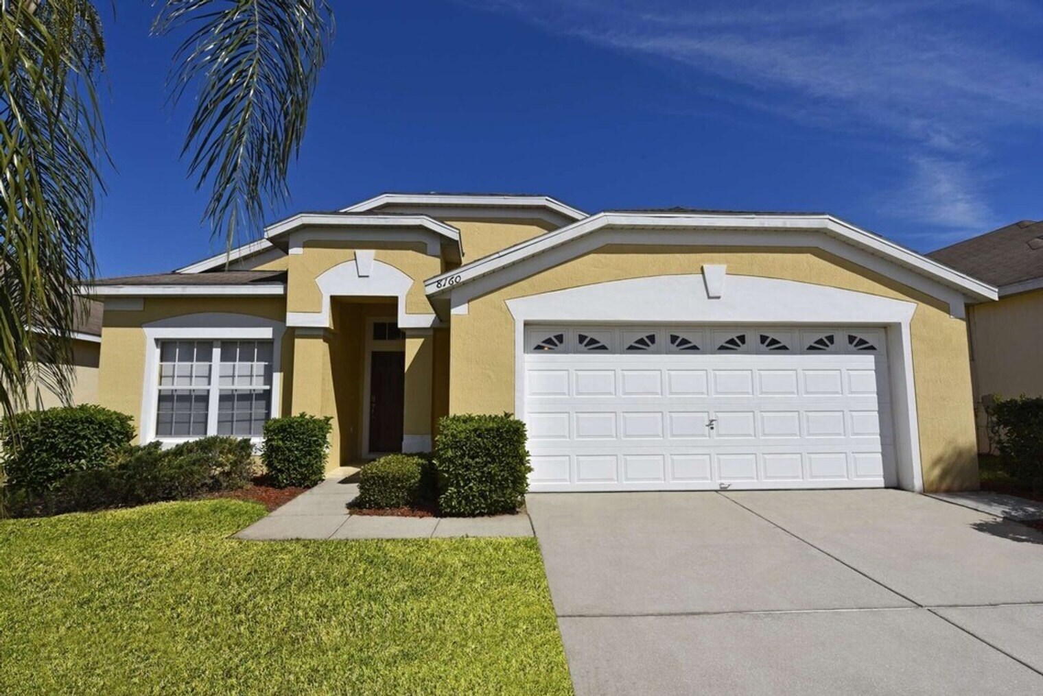 Building Photo - 8160 Fan Palm Way
