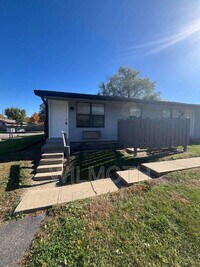 Building Photo - 2000 Indianapolis Rd