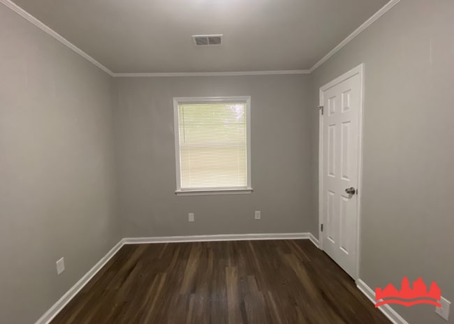 Building Photo - 2370 Hillside Ave