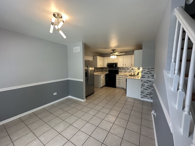 Building Photo - 11702 Pine Way