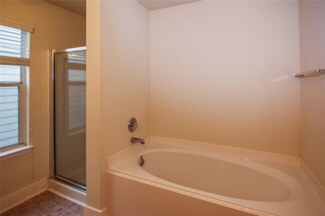 Building Photo - 6331 Torrance Elms Ct
