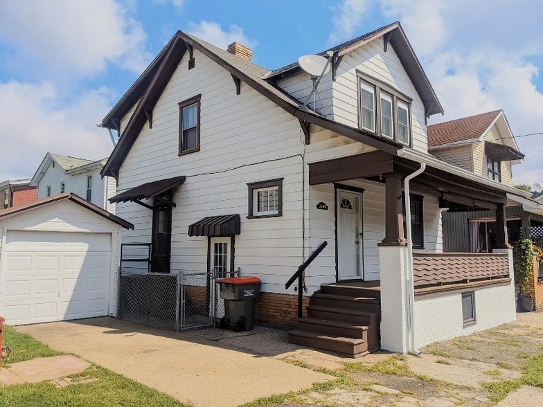 Building Photo - 506 15th St