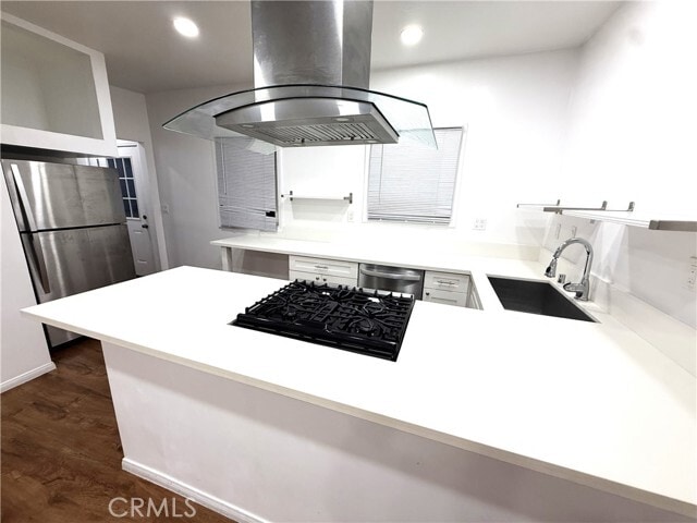 Building Photo - 3621 Denker Ave