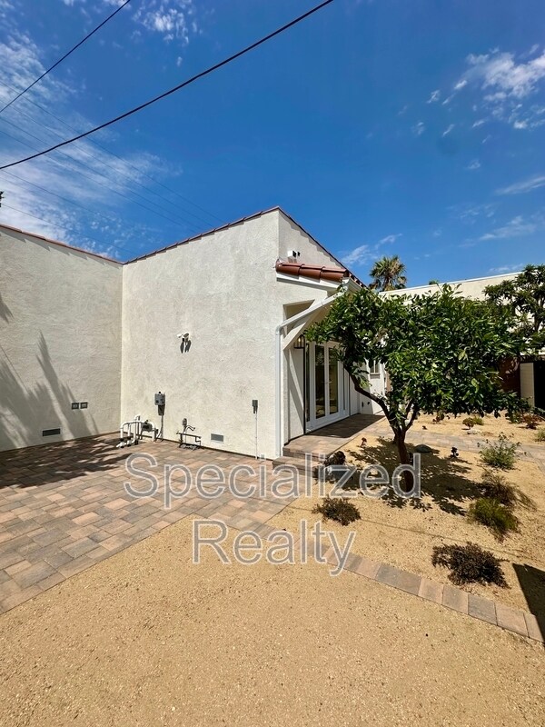 Building Photo - 1135 Scofield Dr