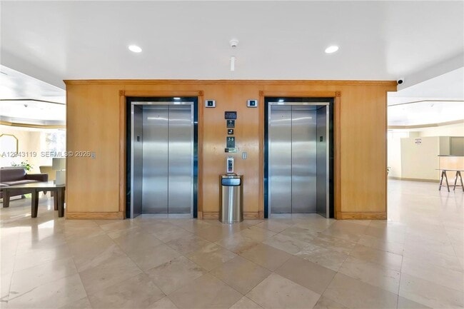 Building Photo - 3500 Coral Wy