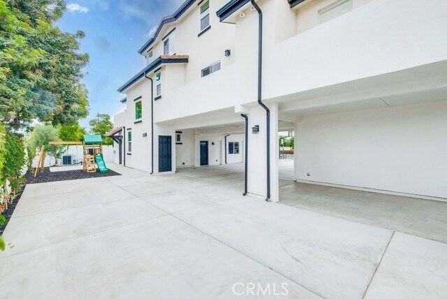 Building Photo - 15408 Pioneer Blvd