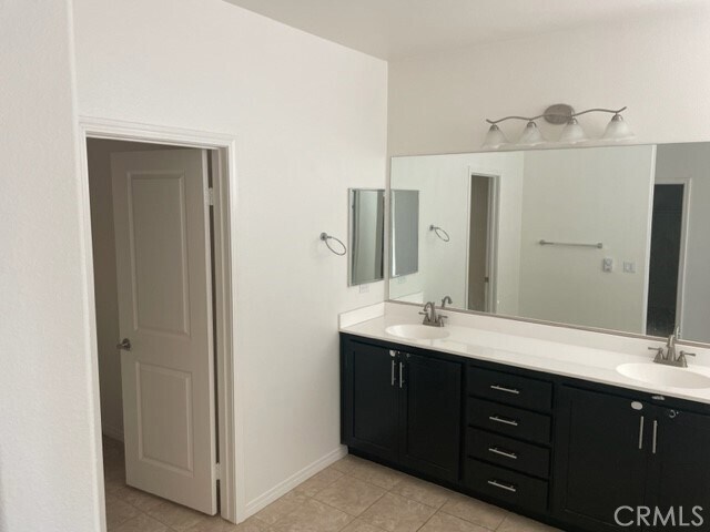 Building Photo - 2981 S Via Belamaria