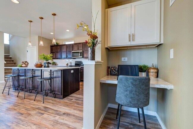 Building Photo - 2945 Sykes Dr