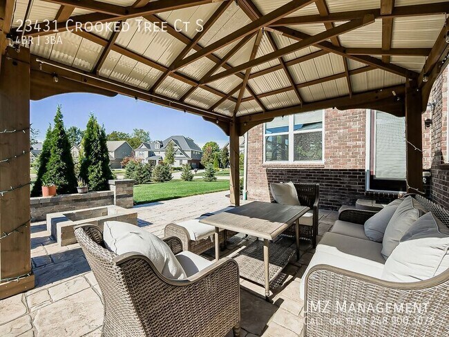 Building Photo - 23431 Crooked Tree Ct S