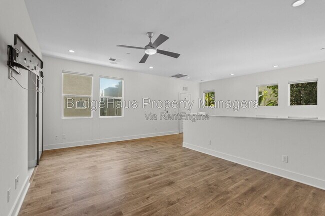 Building Photo - 7857 Inception Way
