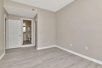 Building Photo - Charming 1BR with Natural Light