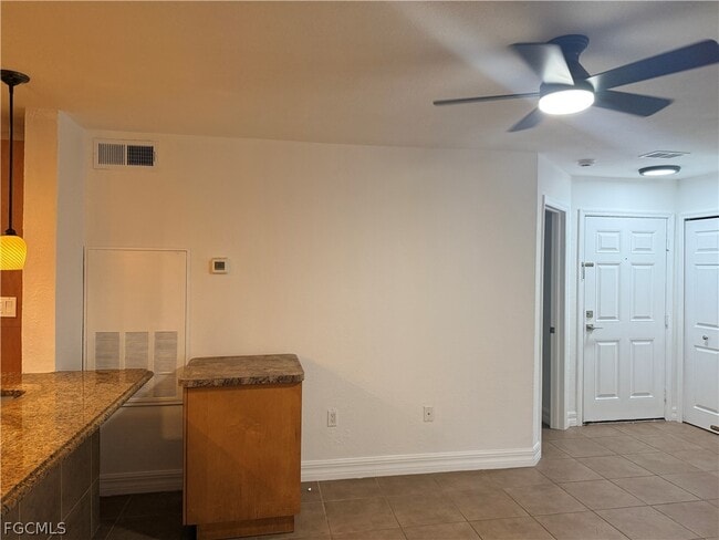 Building Photo - 12750 Equestrian Cir