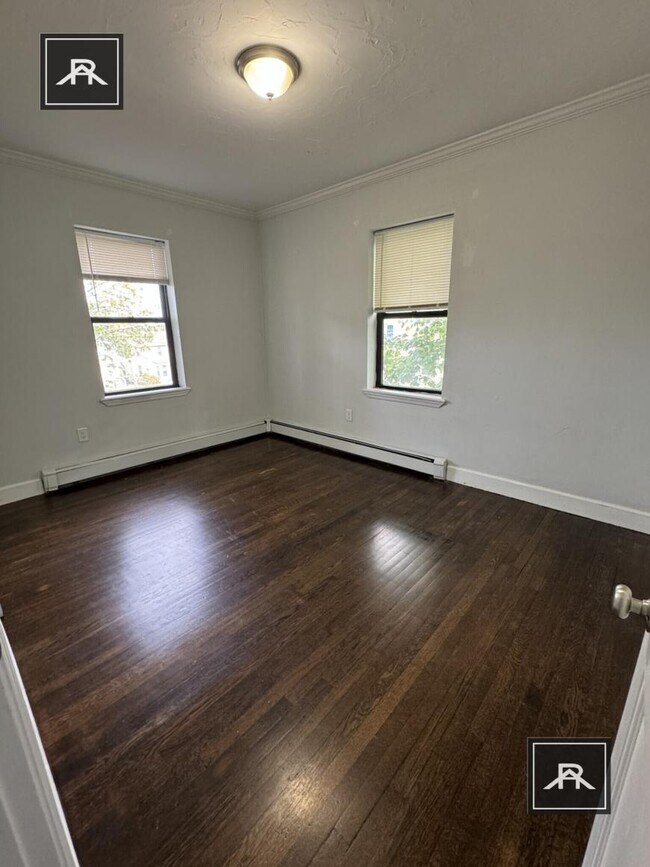 Building Photo - 2 bedroom in Boston MA 02119