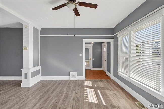 Building Photo - 221 Lebanon Ave