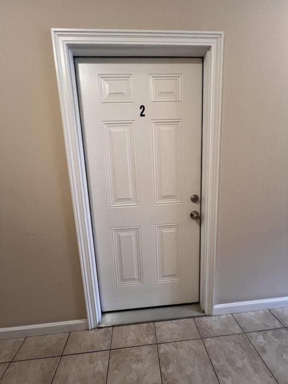 Building Photo - 3635 Indian Run, Unit 2