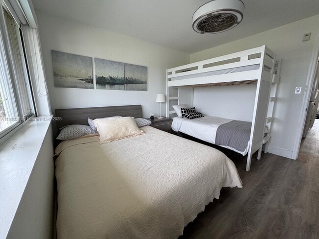 Building Photo - 1550 S Ocean Dr