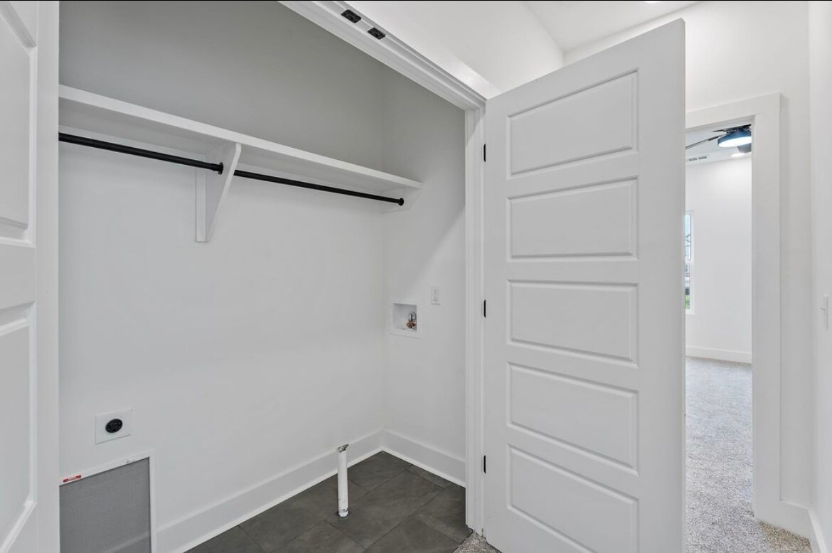 Building Photo - 2142 18th Ave N