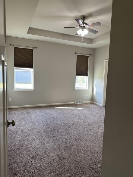 Building Photo - 10307 Ivory Dove Trail